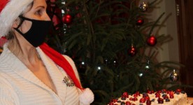 Direktores vietniece Kristīne Pakule sacīja paldies par jauko muzikālo sveicienu.