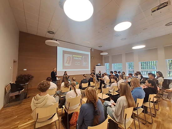 Skolēnu padomes prezidenta vēlēšanas Dobeles Valsts ģimnāzijā